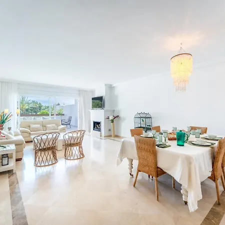 Palm Beachfront * Marbella